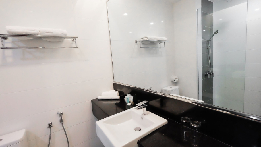 Bathroom 4, Times Hotel, Bandar Seri Begawan
