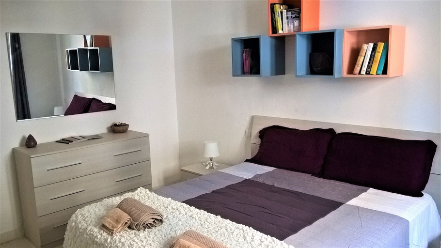Bedroom 3, Casa Chiara in Centro con Corte Privata, Ascoli Piceno