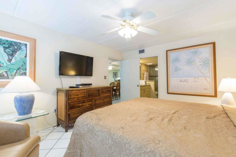 Bedroom 2, Suntide II Condominium 303, Cameron