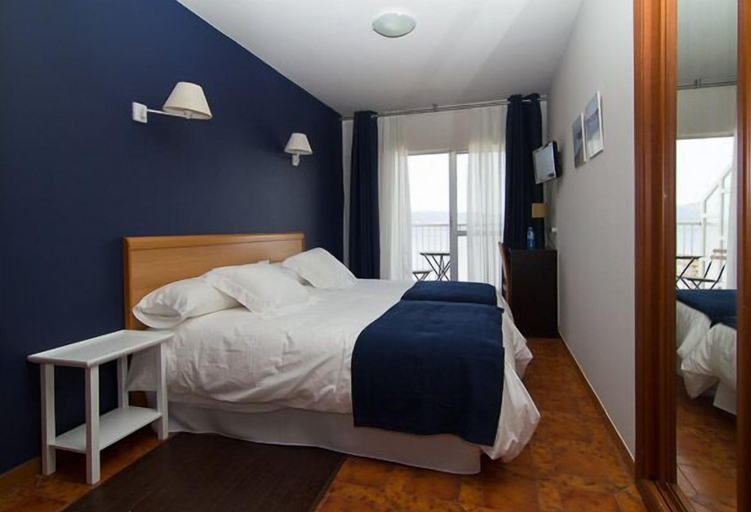 Bedroom 2, Hotel O Son Do Mar, Pontevedra