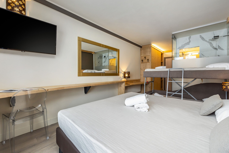 Bedroom 2, Hotel Piandineve, Brescia