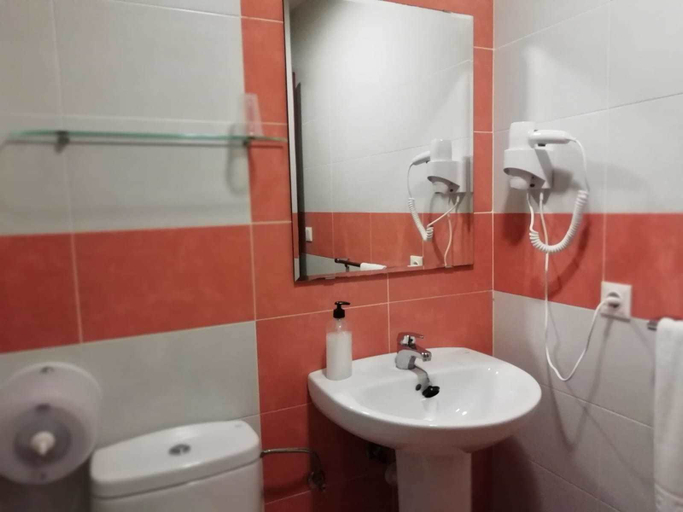 Bathroom 4, Hostal Tres Soles, Málaga