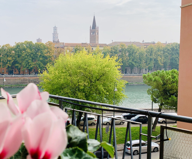 Others 5, Riverview Luxury Flat, Verona