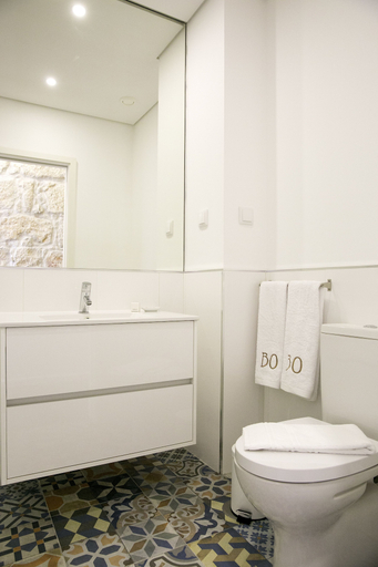 Bathroom 4, BO - Álvares Cabral Guest House, Porto
