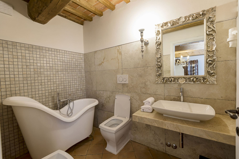 Bathroom 4, Tenuta Tegolato, Florence
