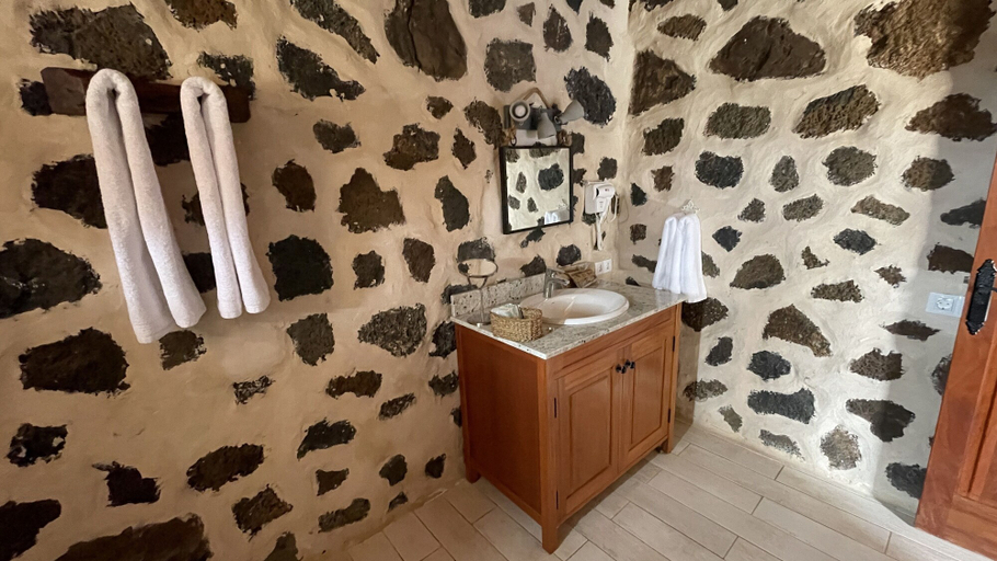 Bathroom 3, Hotel Rural El Cabo, Las Palmas