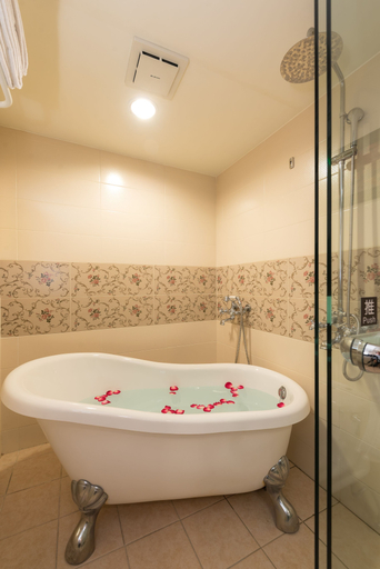 Bathroom 5, Hotel Elizabeth, Taichung