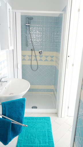 Bathroom 3, Affittimoderni Viddalba Terme - Vite12, Sassari