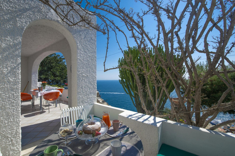 Others 2, Casa Giovannina - Charming Fisherman s House With Stunning Views, Salerno