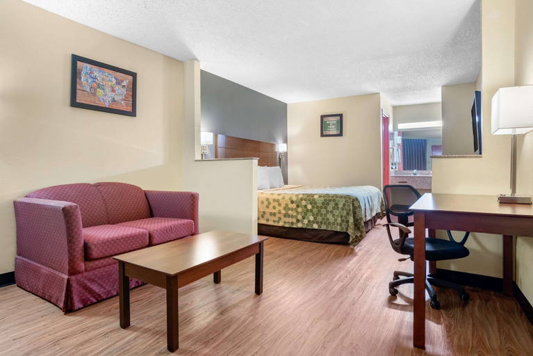 Others 5, Econo Lodge Inn & Suites Forest, Scott