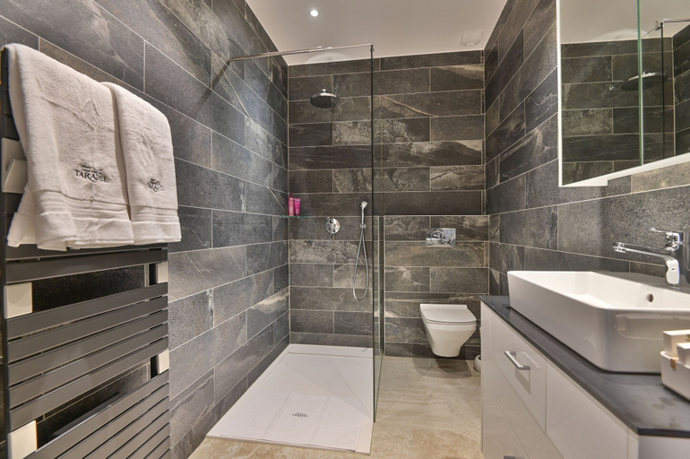 Bathroom 5, Château de Taradel, Var