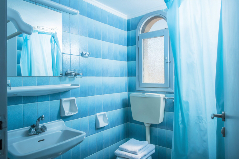 Bathroom 4, Smaragdine Beach, Crete
