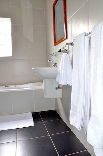 Bathroom 3, Villa Machakos Hotel and Conferencing, Machakos Town