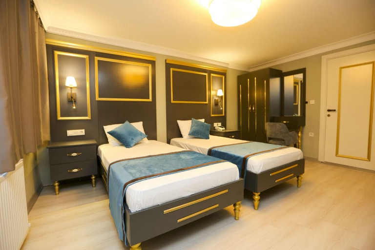 Bedroom 3, Grand Moon Hotel Suites, Beyoğlu