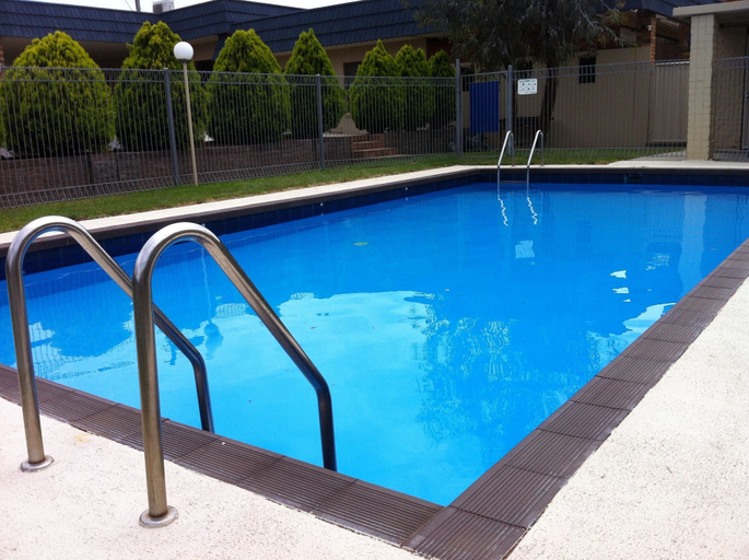 Sport & Beauty 5, Junction Motel, Maryborough, C. Goldfields - M'borough