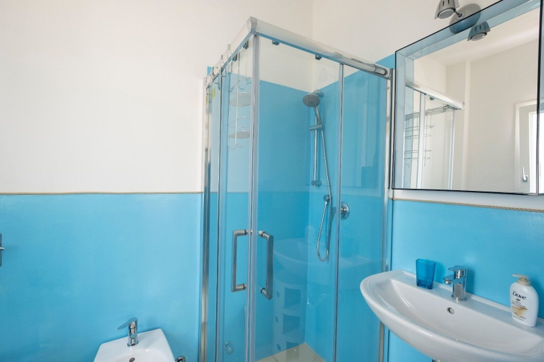 Bathroom 5, Villa Acquamarina sul mare, Trapani