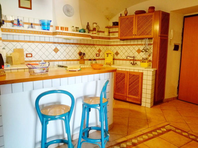 In-room dining 2, Casa Nettuno Sperlongaresort, Latina