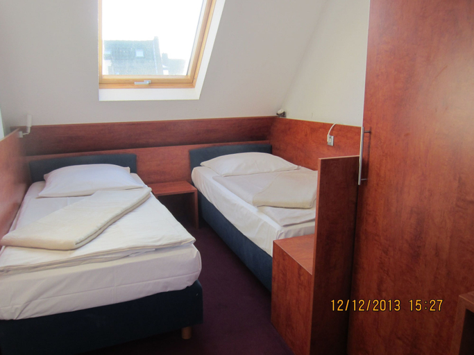 Bedroom 4, Hotel Haus Rheinblick, Düsseldorf