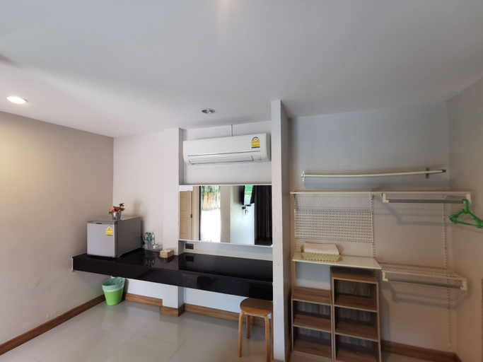 Others 5, Smile Resort Sriracha, Si Racha