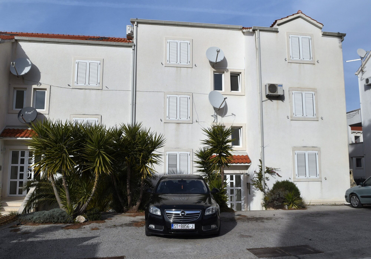 Exterior & Views 2, Pirka - Apt. w. Terrace & sea View,2 min to Beach, Sutivan
