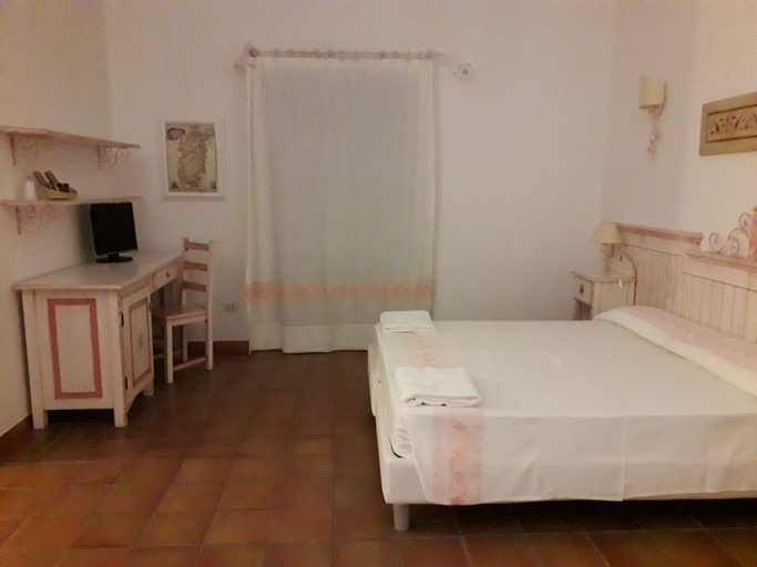 Bedroom 4, Sosventos Village, Cagliari