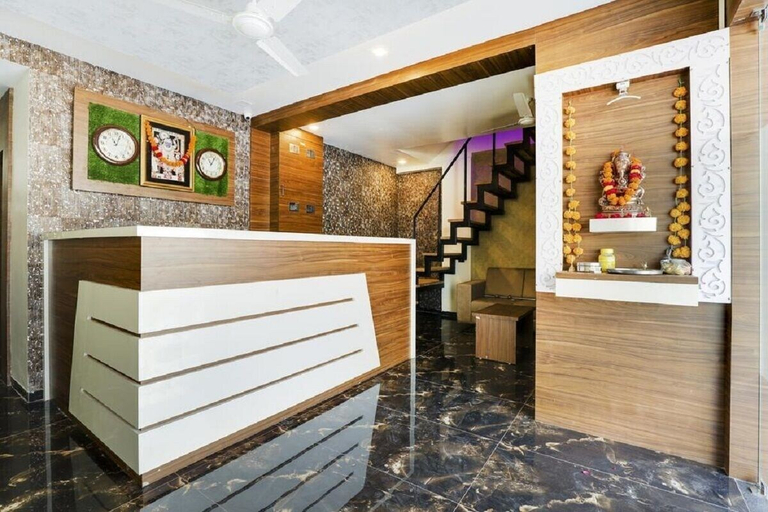 Others 1, Hotel Grand, Vadodara