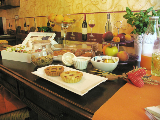Food & Drinks 4, B&B Miramare, Trieste