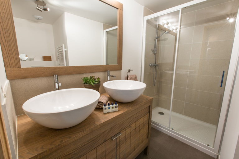Bathroom 5, K2 by Alpine Resorts, Haute-Savoie