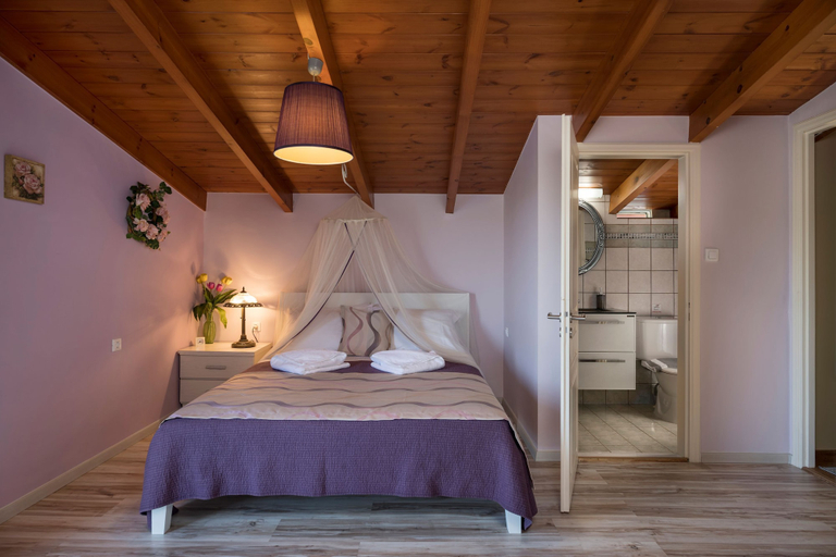 Bedroom 3, Villa La Palma, Crete
