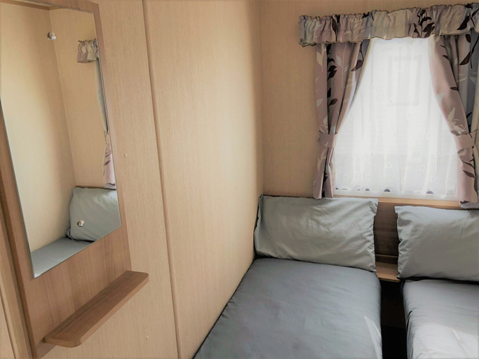 Bedroom 2, Golden Anchor Holiday Park, Lincolnshire