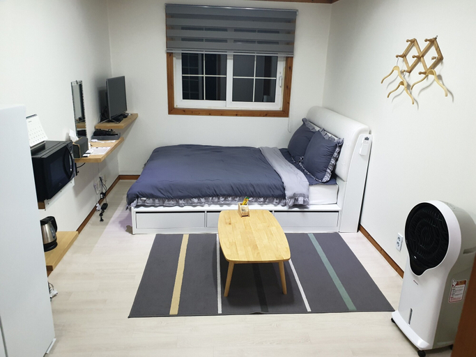 Bedroom 2, Under Hill Pension, Pyeongchang