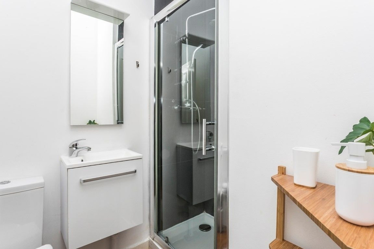 Bathroom, LxWay Apartments Lovely Alfama, Lisbon