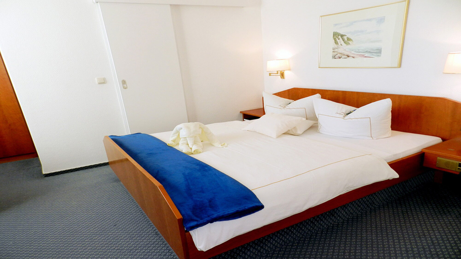 Bedroom 4, Hotel Deutsche Flagge, Vorpommern-Rügen