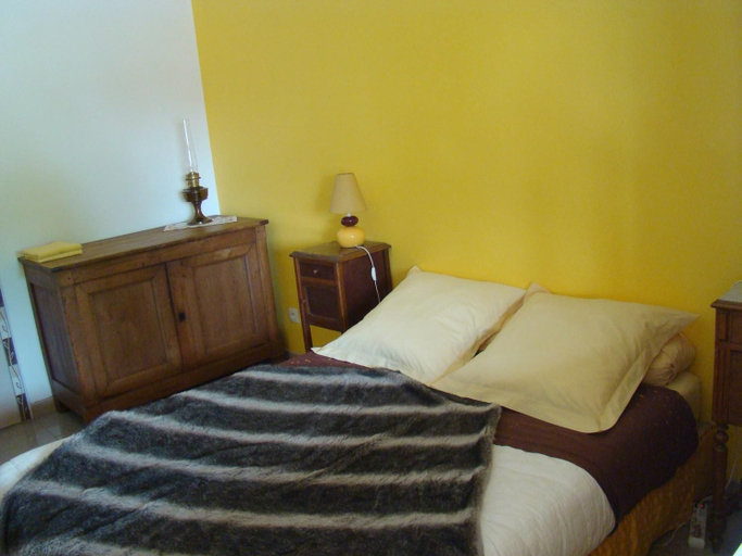 Bedroom 2, Chambres sous les vignes du Buttois, Côte-d'Or