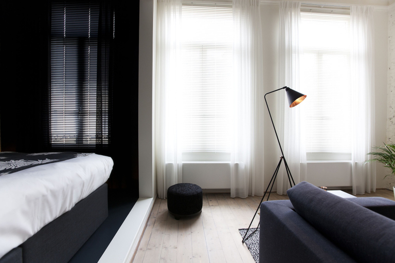 Bedroom 5, Maison Nationale, Antwerpen