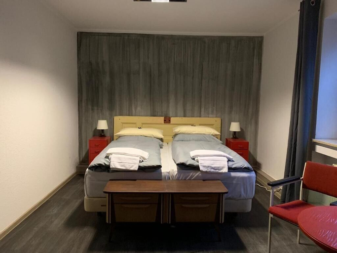 Bedroom 3, Hotel Mecklenheide Hannover, Region Hannover