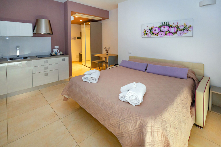Bedroom 2, Zeus Residence Hotel, Catania