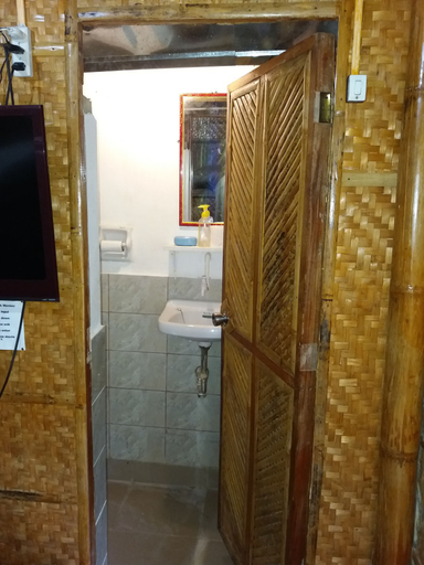 Bathroom 4, Villa Catalina Bora Resort, Nabas