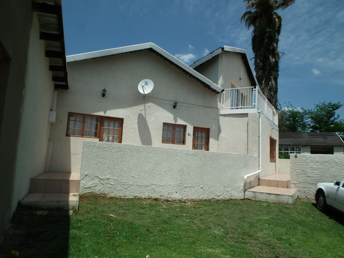 Exterior & Views 2, Lanseria Country Estate, West Rand