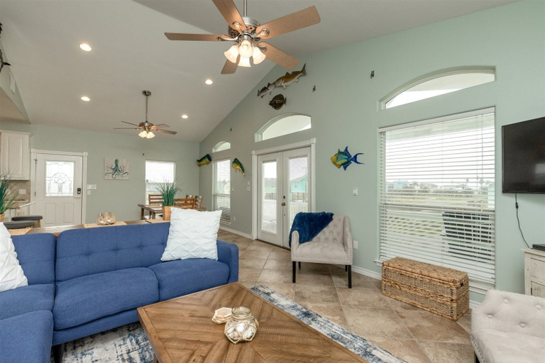 Others 5, Coastal Mint, Aransas