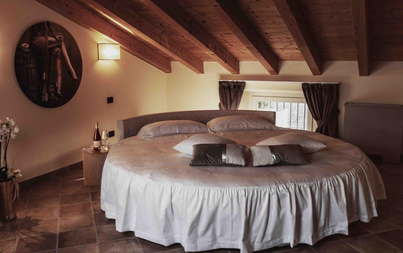 Bedroom 2, Relais Agriturismo Casina Ricchi, Mantua