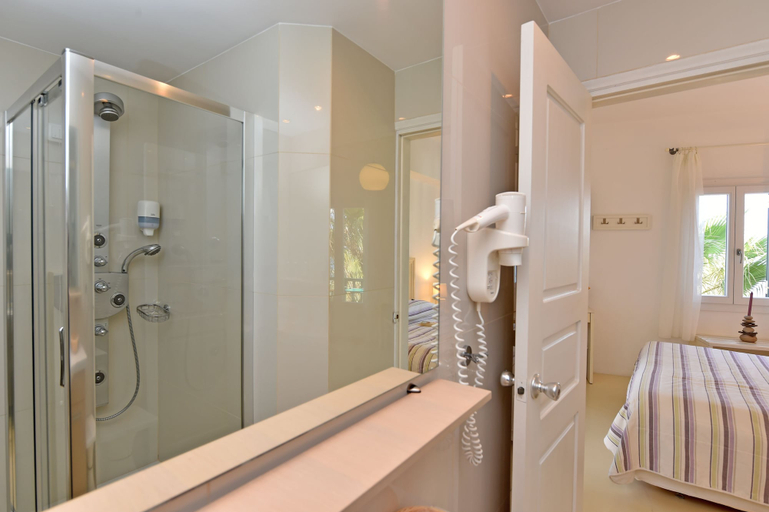Bathroom 4, Kalypso Hotel, South Aegean