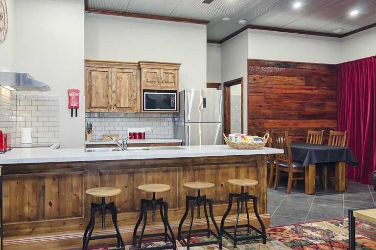 Food & Drinks 5, Eagle Foundry Bed & Breakfast, Adelaide