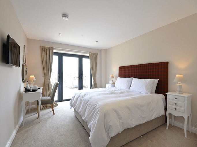 Bedroom 3, The 3 Millstones Inn, Lancashire