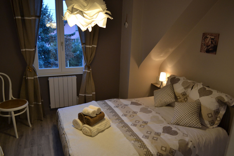 Bedroom 4, Chambres Au Pied du Haut Koenigsbourg, Bas-Rhin