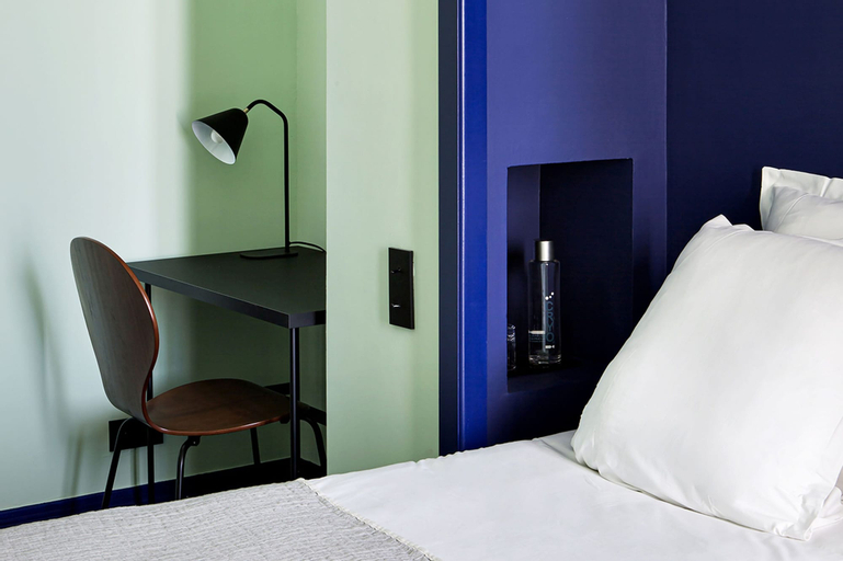 Bedroom 2, New Hotel Le Quai - Vieux Port, Bouches-du-Rhône