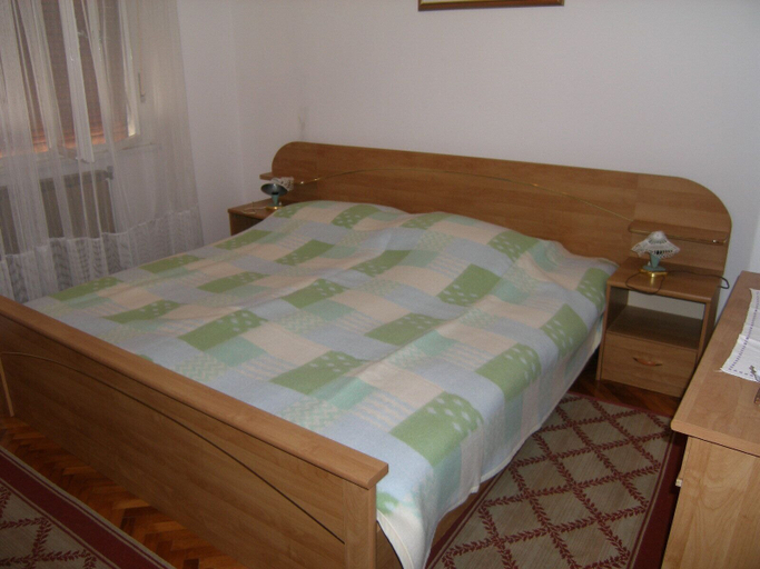 Bedroom 2, Cozy 4 Person Apartment Marija, Rovinj