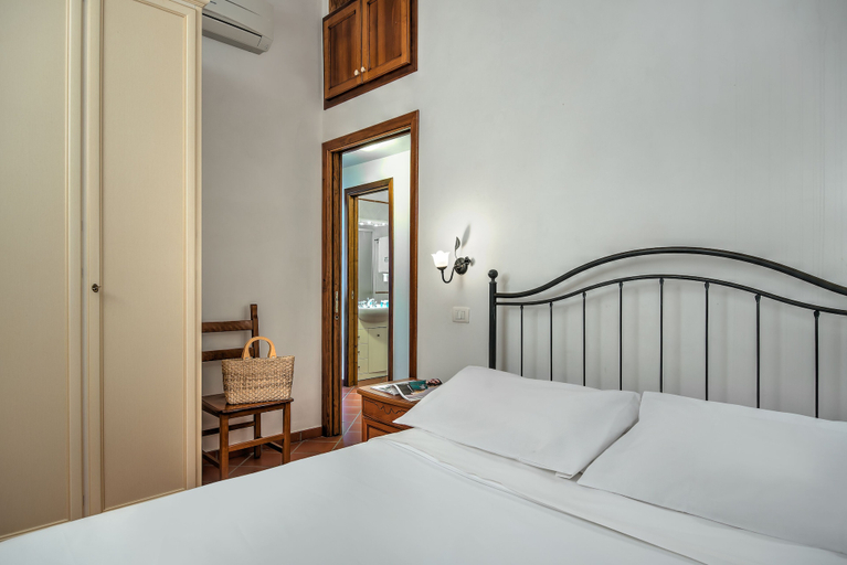 Bedroom 2, La baia dello chalet, Napoli