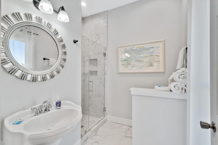 Bathroom 4, #11 Sea Turtle East, Baldwin