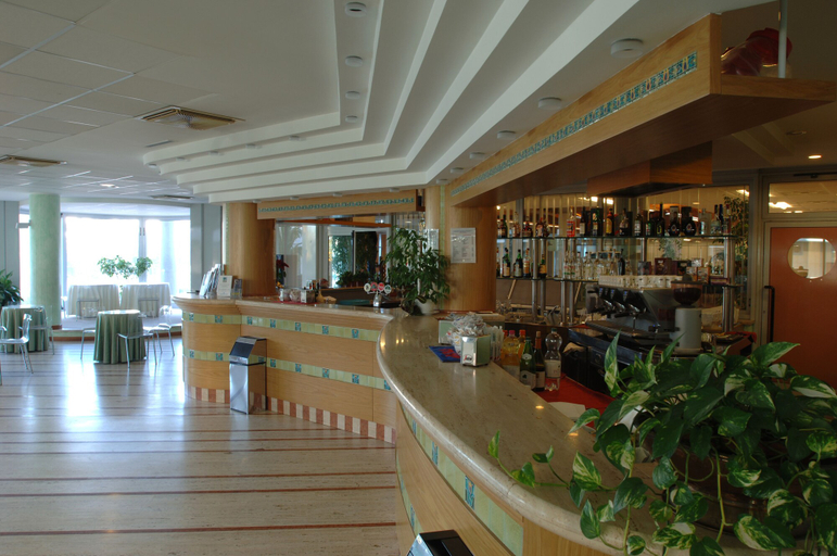 Food & Drinks 5, IHR Residence Club Hotel Le Terrazze, Ascoli Piceno